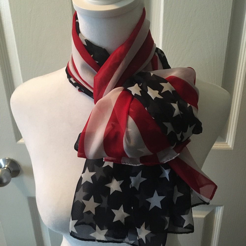 MIXIT PRE-LOVED USA FLAG LIGHTWEIGHT 100% POLYESTER PATRIOTIC SCARF/WRAP